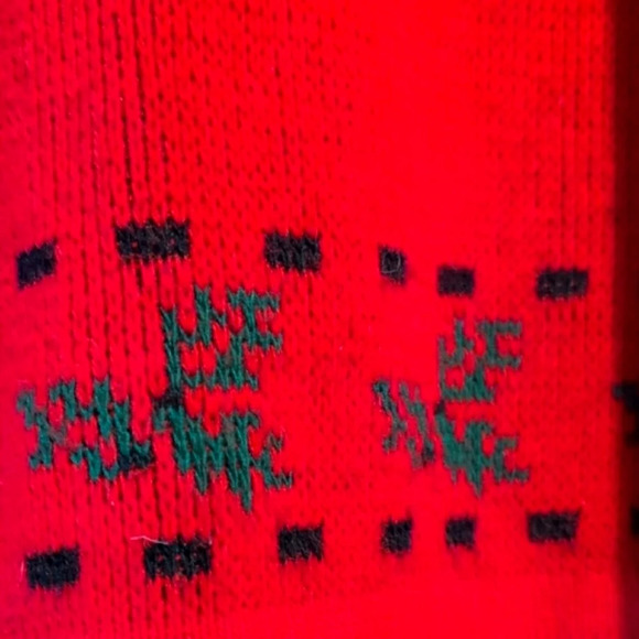 Vintage - Made in USA Ugly Christmas Sweater With Wreaths, Cottages and Trees 🎄 - Picture 4 of 5